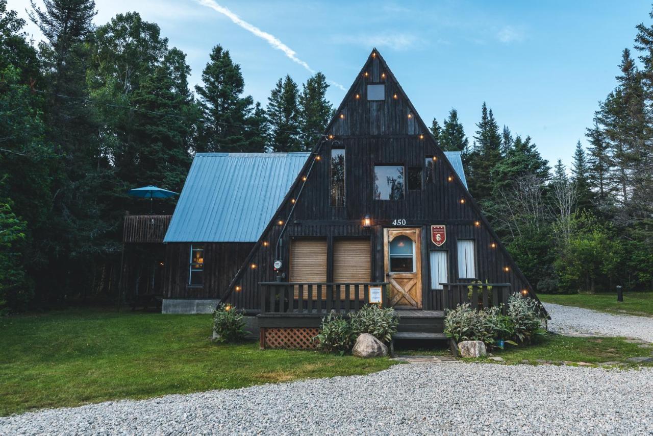 Hostel Au Sommet Du Fjord Sacre-Coeur Zewnętrze zdjęcie