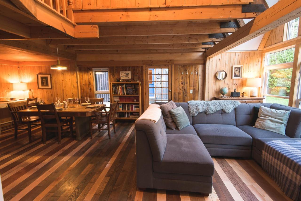Hostel Au Sommet Du Fjord Sacre-Coeur Zewnętrze zdjęcie
