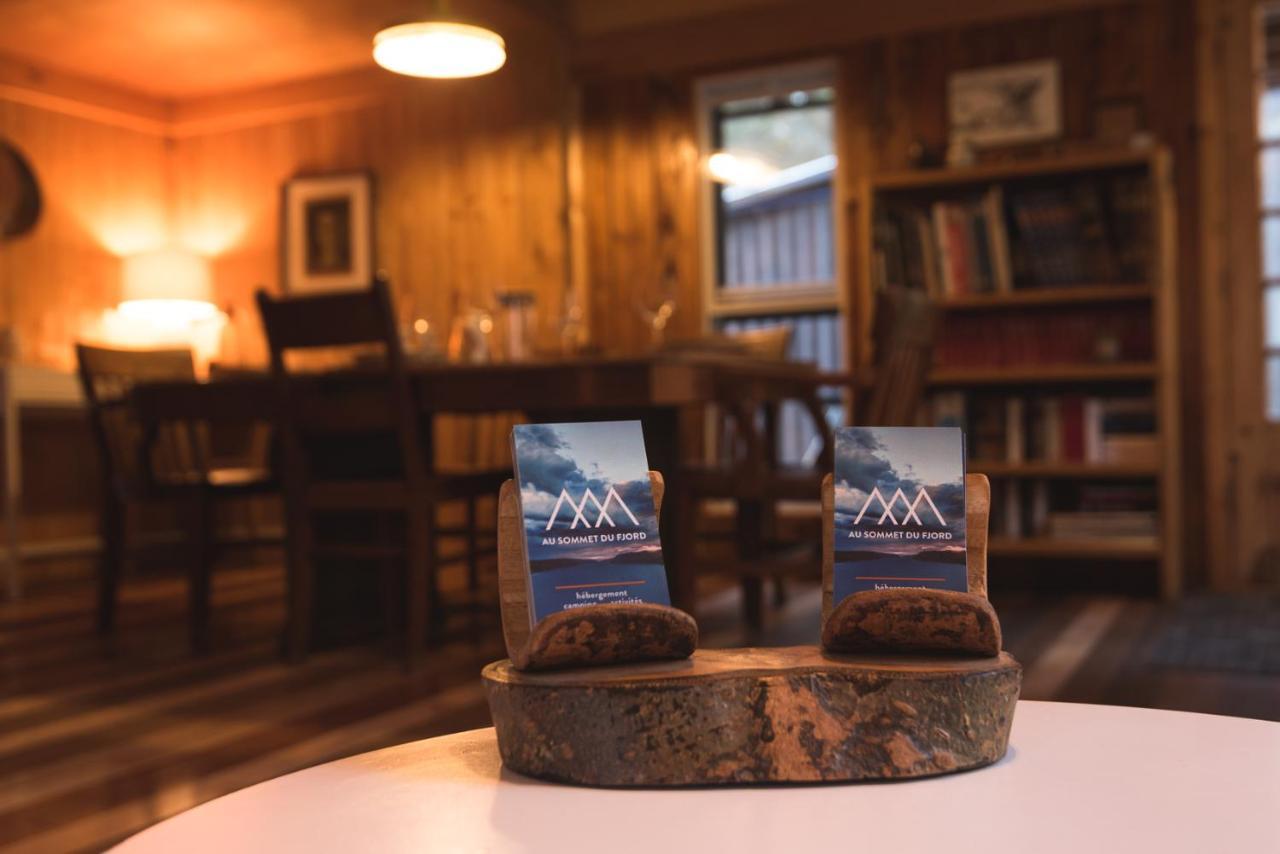 Hostel Au Sommet Du Fjord Sacre-Coeur Zewnętrze zdjęcie