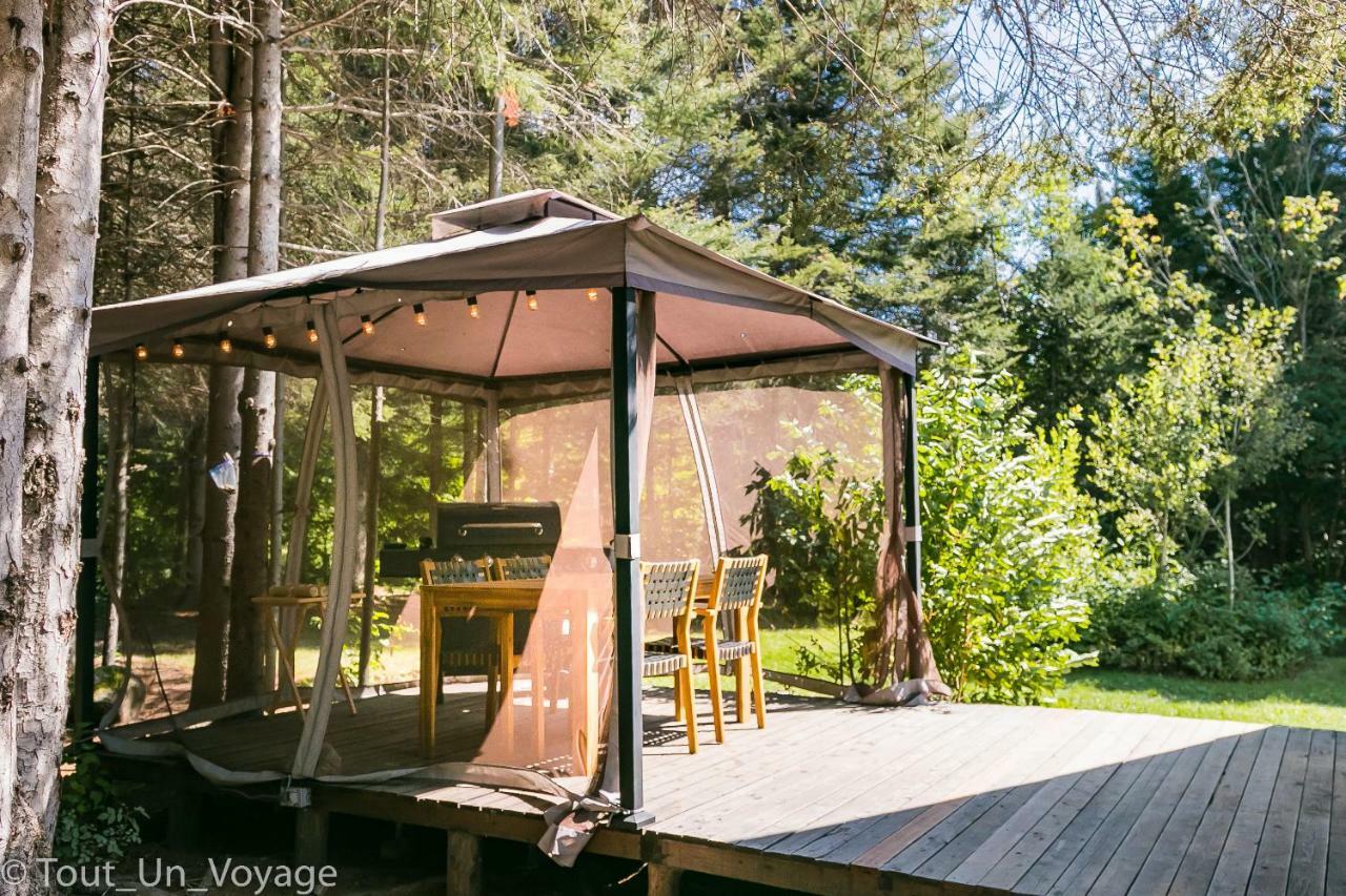 Hostel Au Sommet Du Fjord Sacre-Coeur Zewnętrze zdjęcie