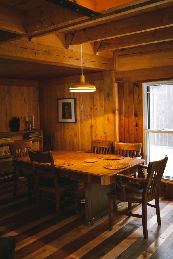 Hostel Au Sommet Du Fjord Sacre-Coeur Zewnętrze zdjęcie
