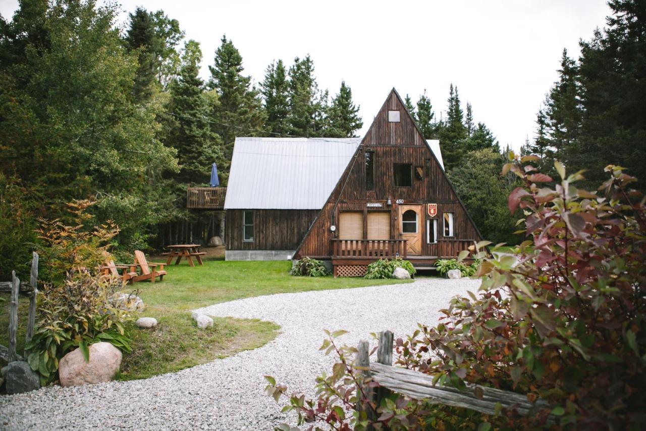 Hostel Au Sommet Du Fjord Sacre-Coeur Zewnętrze zdjęcie